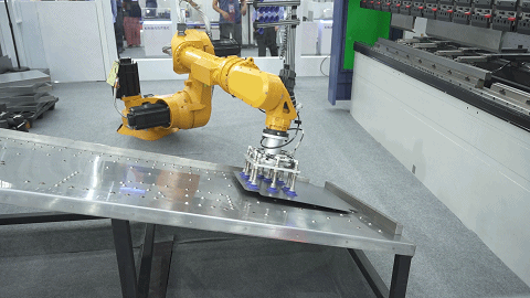 Estun Bending Robot - หุ่นยนต์พับโลหะ